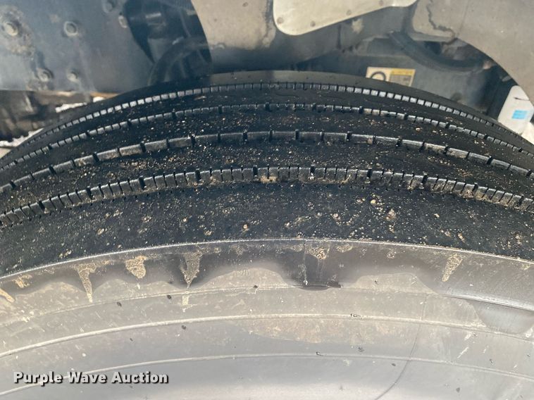 image for item KB9526 2006 Kenworth T300  box truck