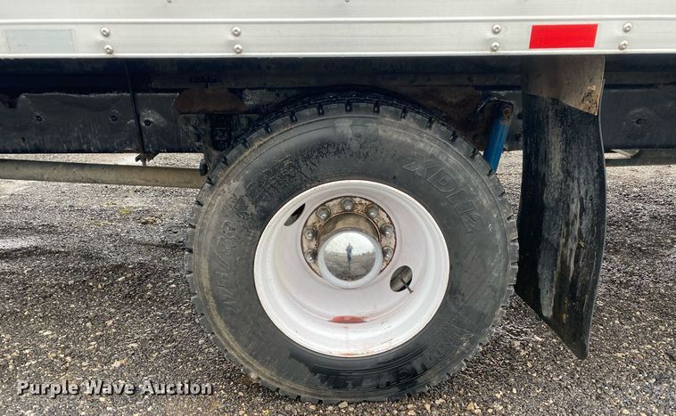 image for item KB9526 2006 Kenworth T300  box truck