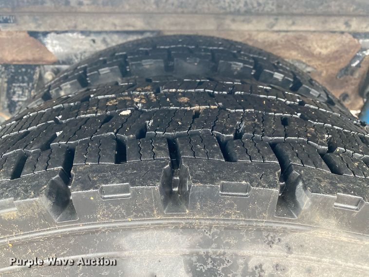 image for item KB9526 2006 Kenworth T300  box truck