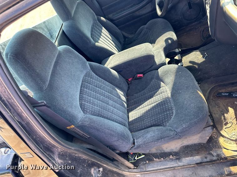 image for item KL9035 1999 Chevrolet S10  pickup truck