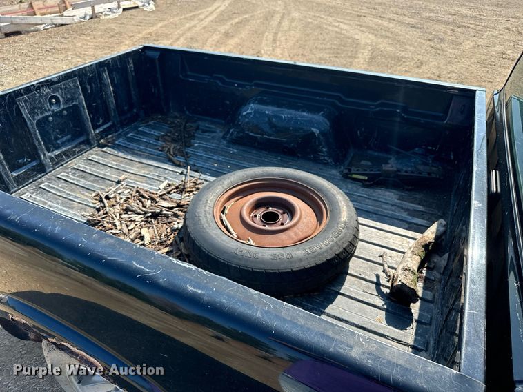 image for item KL9035 1999 Chevrolet S10  pickup truck