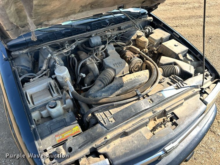 image for item KL9035 1999 Chevrolet S10  pickup truck