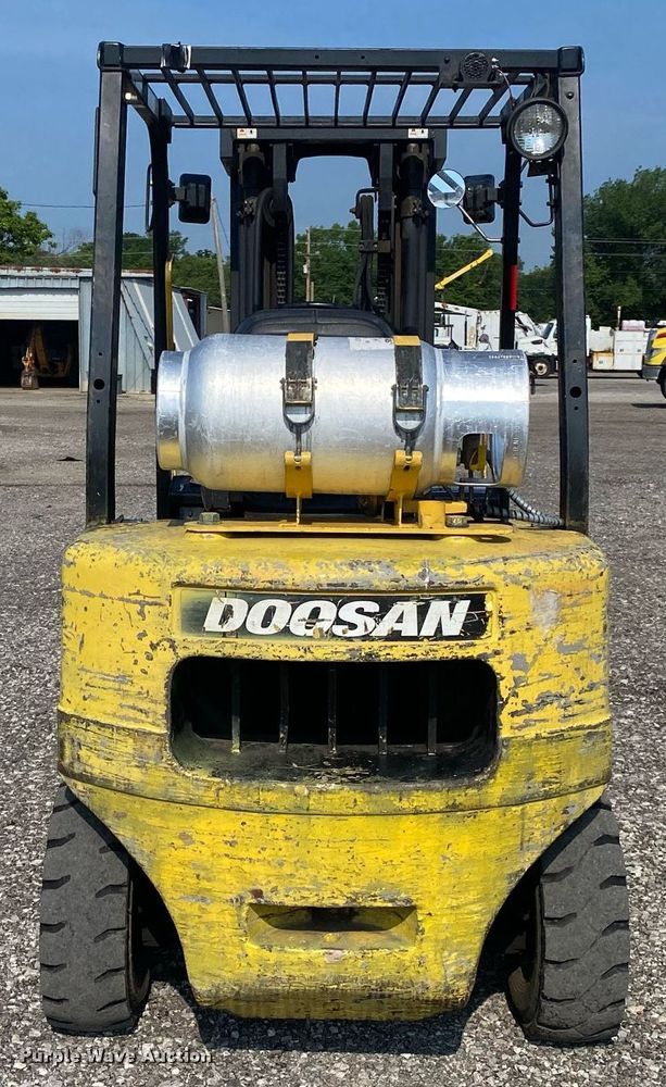 image for item KW9242 Doosan G25S-3  forklift