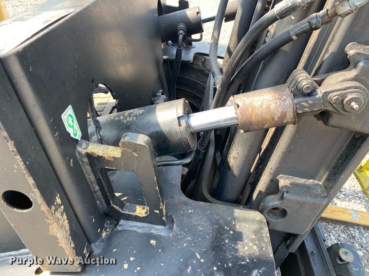 image for item KW9242 Doosan G25S-3  forklift