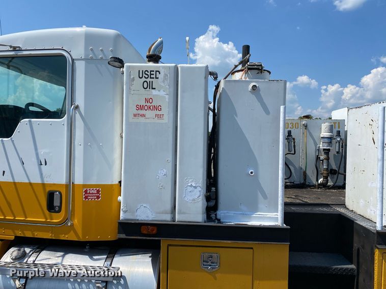 image for item KW9245 2008 Kenworth T300  fuel / lube truck