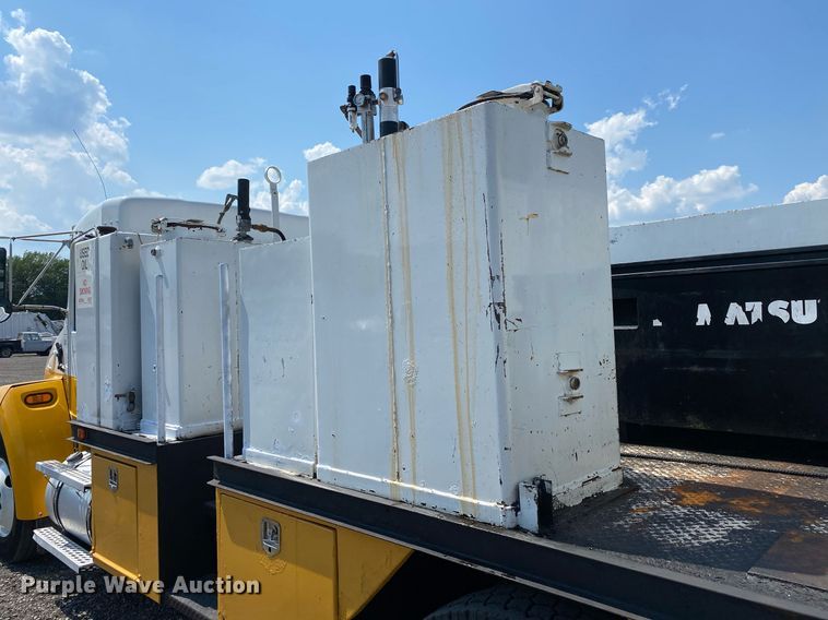 image for item KW9245 2008 Kenworth T300  fuel / lube truck