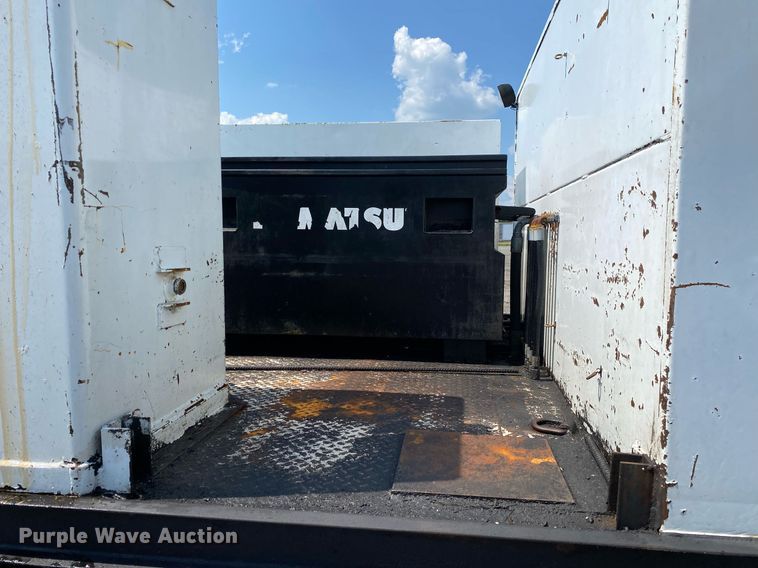 image for item KW9245 2008 Kenworth T300  fuel / lube truck