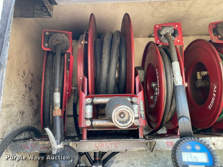 image for item KW9245 2008 Kenworth T300  fuel / lube truck