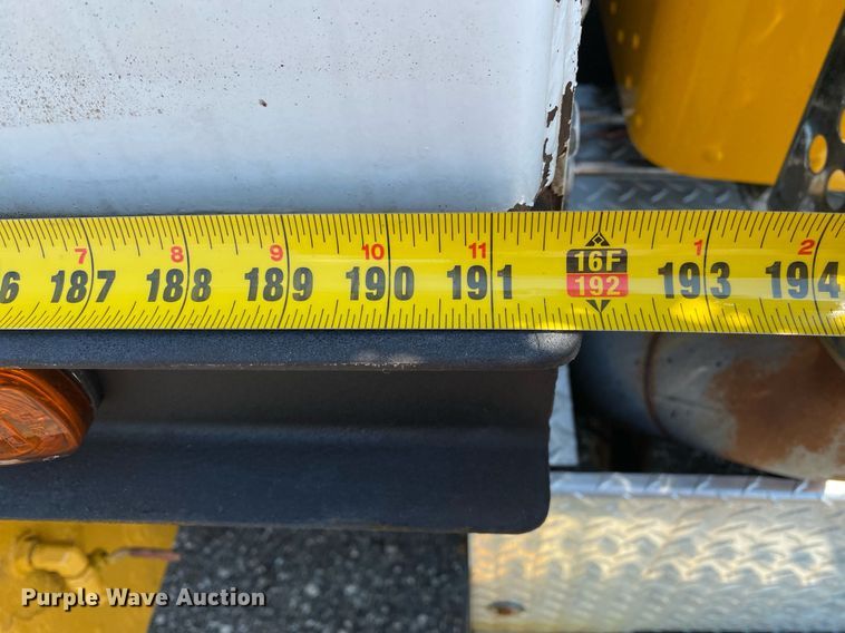 image for item KW9245 2008 Kenworth T300  fuel / lube truck