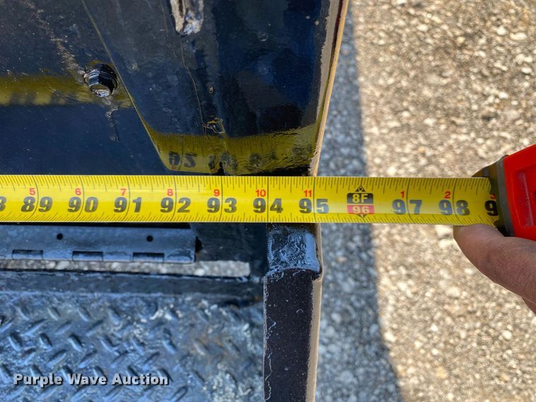 image for item KW9245 2008 Kenworth T300  fuel / lube truck