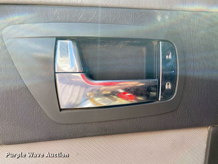 image for item KW9245 2008 Kenworth T300  fuel / lube truck