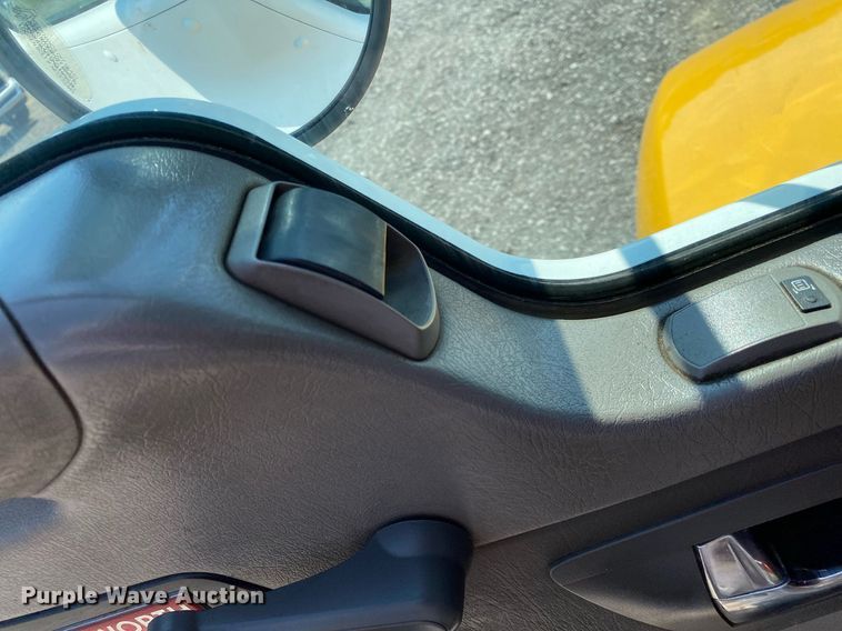 image for item KW9245 2008 Kenworth T300  fuel / lube truck