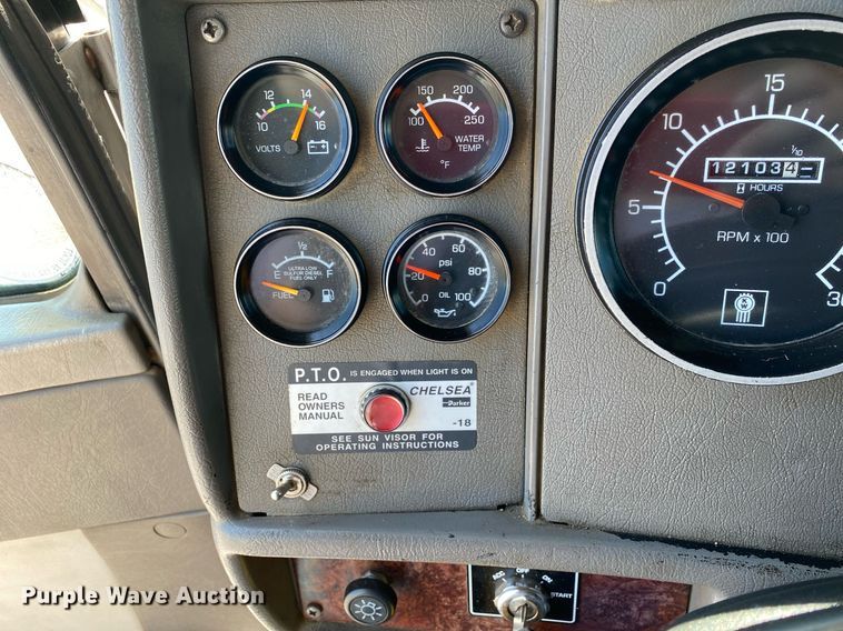 image for item KW9245 2008 Kenworth T300  fuel / lube truck