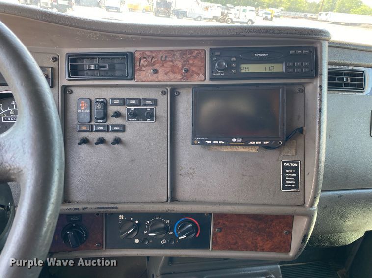 image for item KW9245 2008 Kenworth T300  fuel / lube truck