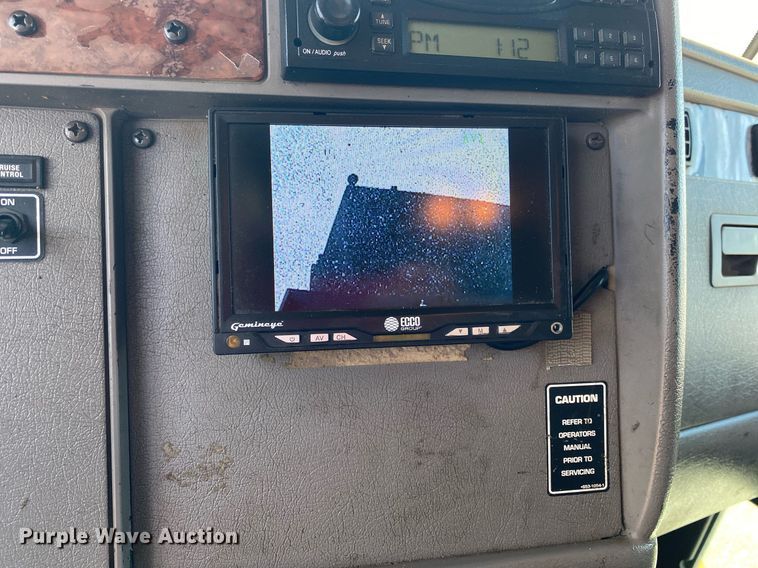 image for item KW9245 2008 Kenworth T300  fuel / lube truck