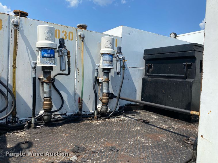 image for item KW9245 2008 Kenworth T300  fuel / lube truck