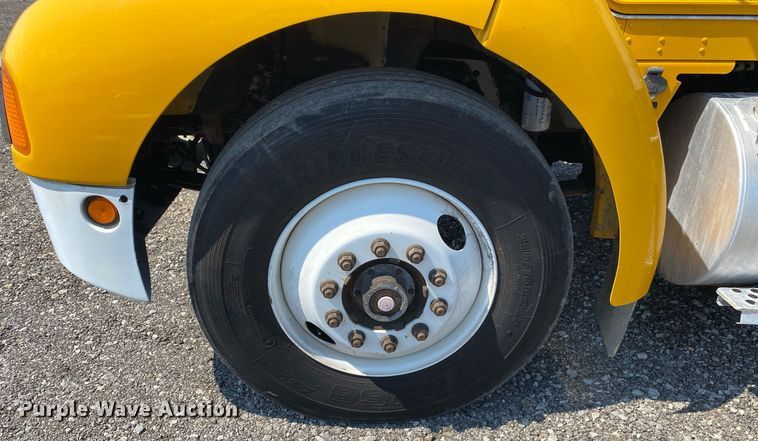 image for item KW9245 2008 Kenworth T300  fuel / lube truck