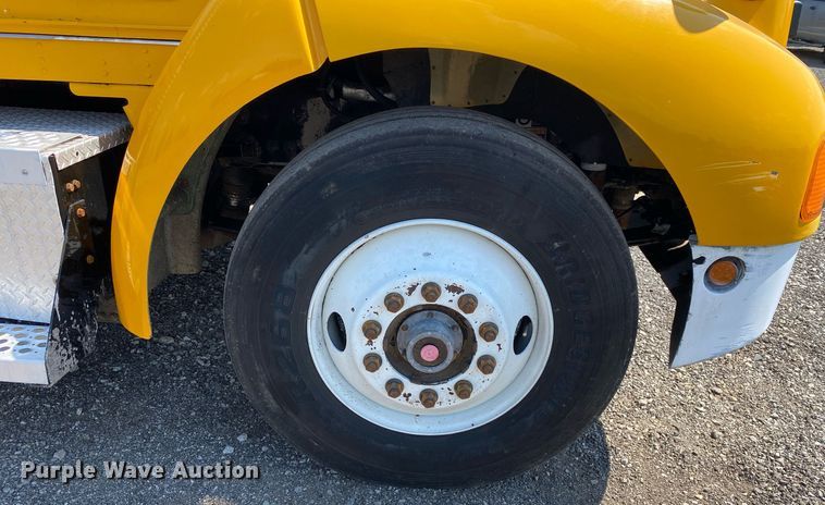 image for item KW9245 2008 Kenworth T300  fuel / lube truck