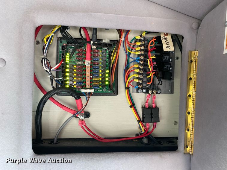 image for item KW9246 2008 Ford E450  shuttle bus