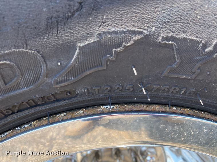 image for item KW9246 2008 Ford E450  shuttle bus