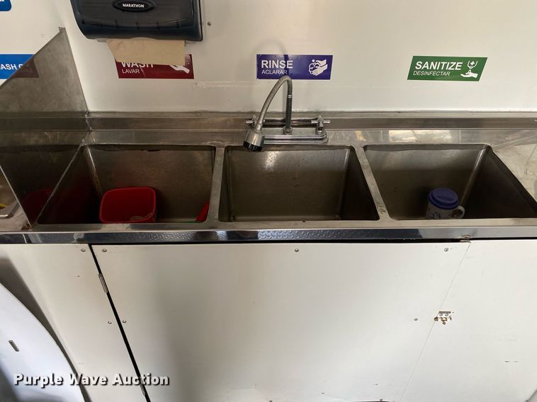 image for item KW9248 2020 Remolques Margo  food trailer