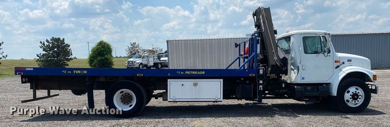 image for item KW9250 2001 International 4700  crane truck