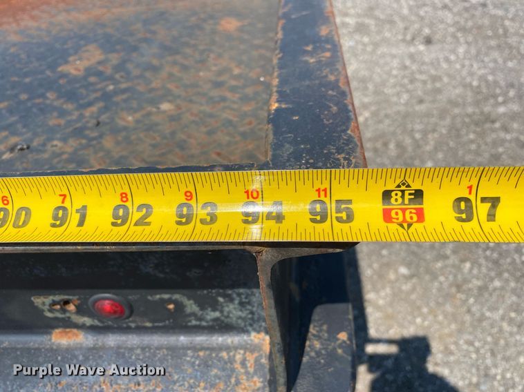 image for item KW9251 2005 International 4300  crane truck