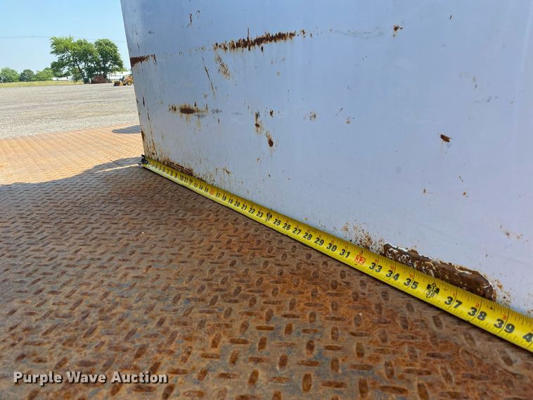 image for item KW9253 2010 Kenworth T370  flatbed truck