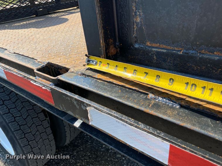 image for item KW9253 2010 Kenworth T370  flatbed truck