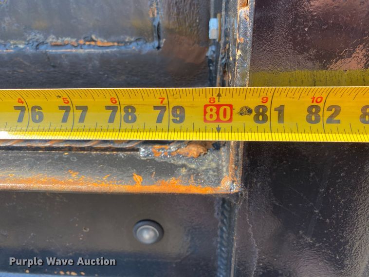 image for item KW9253 2010 Kenworth T370  flatbed truck