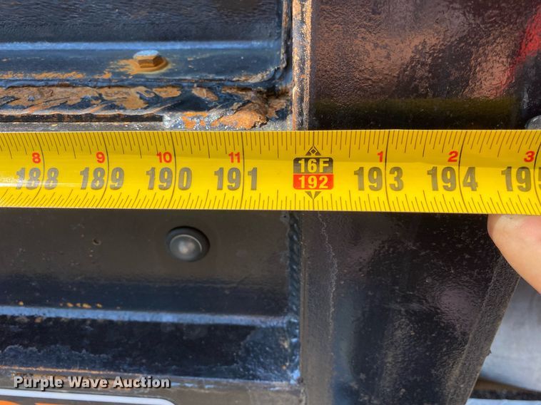 image for item KW9253 2010 Kenworth T370  flatbed truck