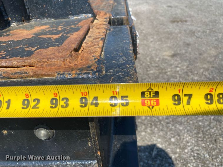 image for item KW9253 2010 Kenworth T370  flatbed truck