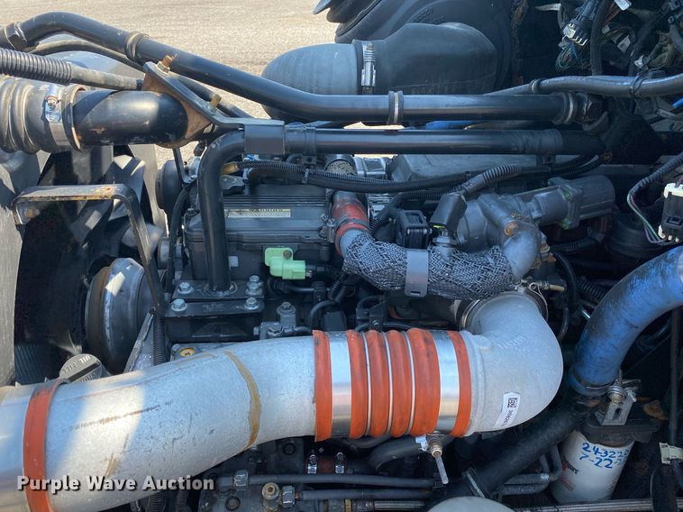 image for item KW9253 2010 Kenworth T370  flatbed truck