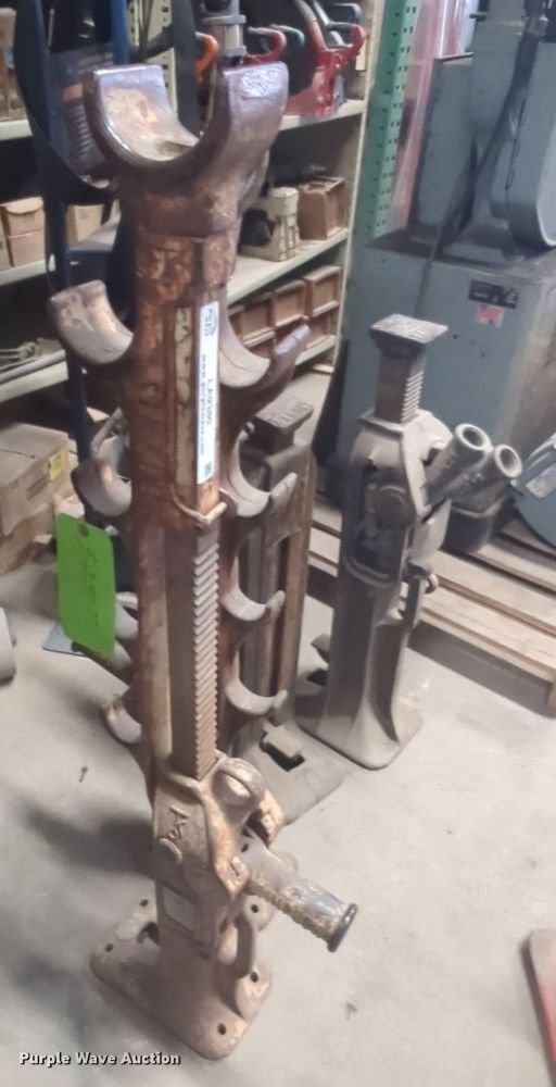 image for item LA9380 (2) Simplex jacks