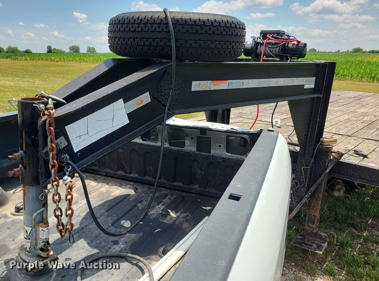 image for item LE9205 2010 Lakeside Trussmaster  tilt deck equipment trailer