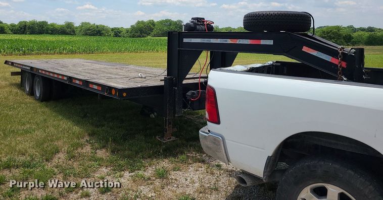 image for item LE9205 2010 Lakeside Trussmaster  tilt deck equipment trailer