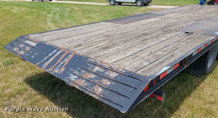 image for item LE9205 2010 Lakeside Trussmaster  tilt deck equipment trailer