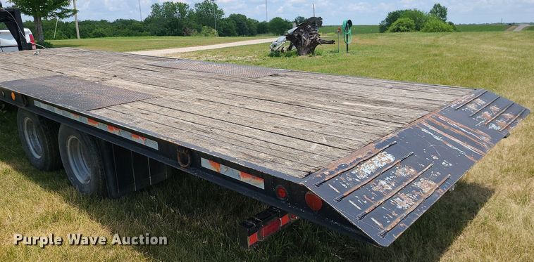 image for item LE9205 2010 Lakeside Trussmaster  tilt deck equipment trailer