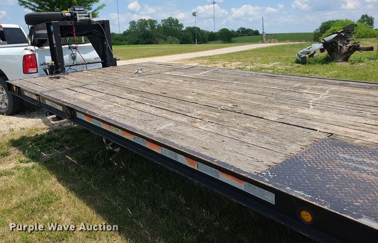 image for item LE9205 2010 Lakeside Trussmaster  tilt deck equipment trailer