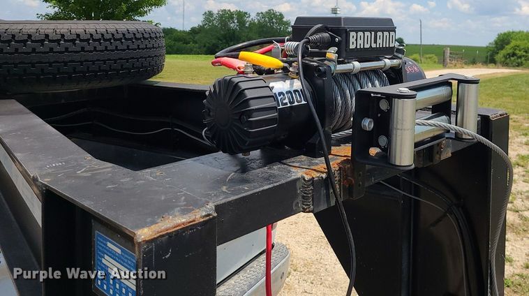 image for item LE9205 2010 Lakeside Trussmaster  tilt deck equipment trailer