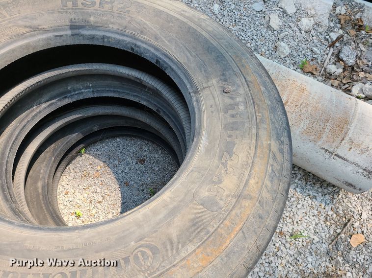 image for item LE9233 Approximately 39 tires