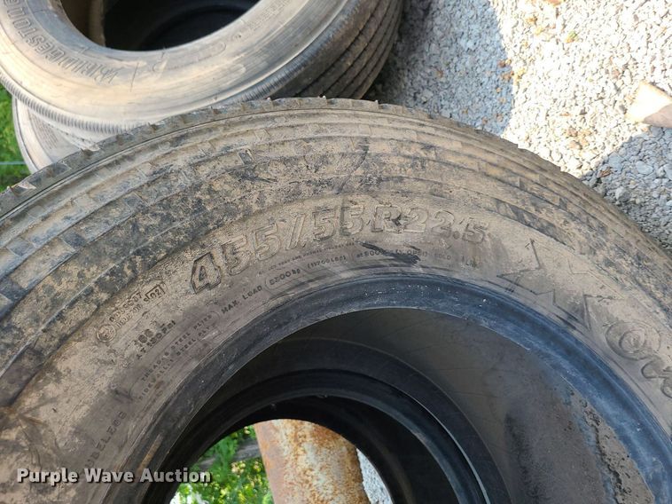 image for item LE9233 Approximately 39 tires