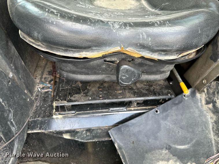 image for item LG9269 2011 Terex PT80  tracked skid steer loader