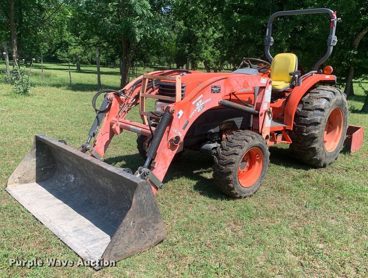 image for item LH9645 Kubota L4330 GST  MFWD tractor