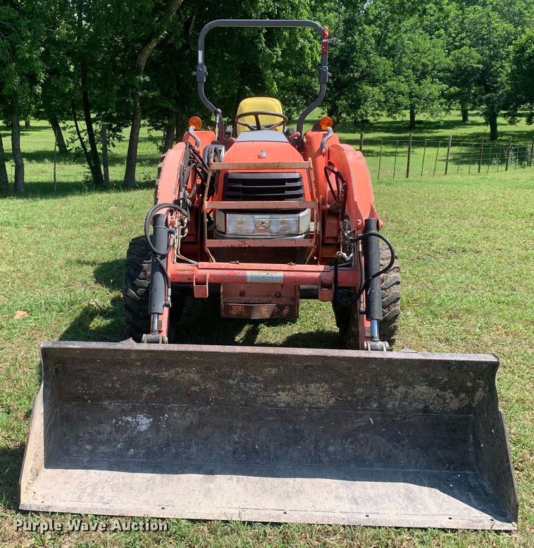 image for item LH9645 Kubota L4330 GST  MFWD tractor