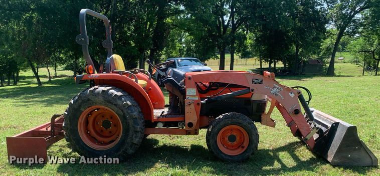image for item LH9645 Kubota L4330 GST  MFWD tractor