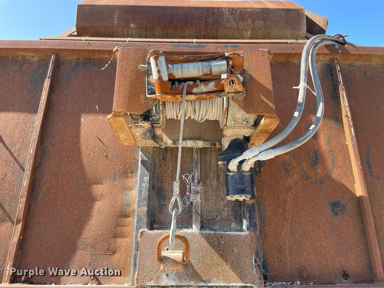 image for item LJ9718 2001 Chevrolet C7500  dump truck