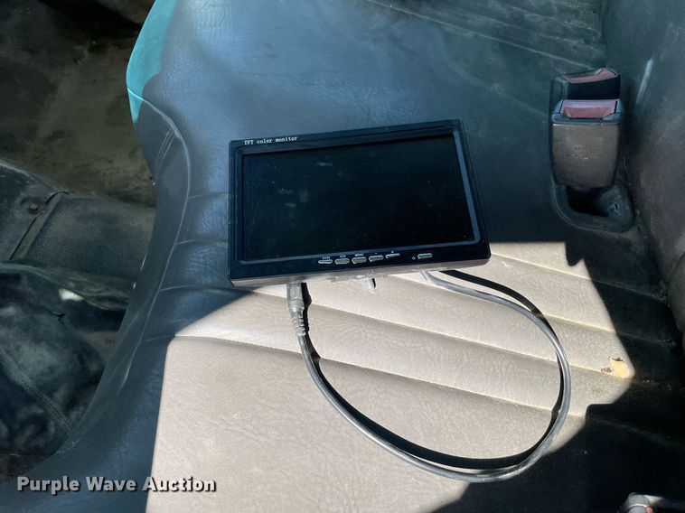 image for item LJ9718 2001 Chevrolet C7500  dump truck