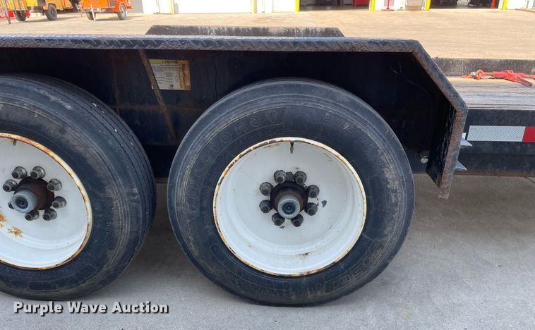 image for item LJ9743 2018 Lucon 7T192THDBW  tilt deck equipment trailer