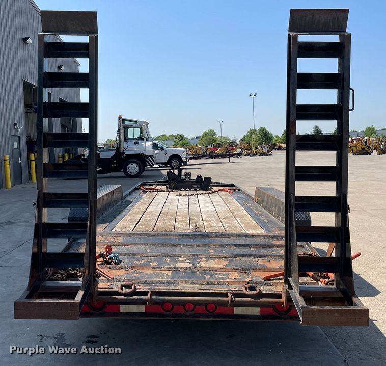 image for item LJ9746 2018 Lucon 12T172XS  equipment trailer